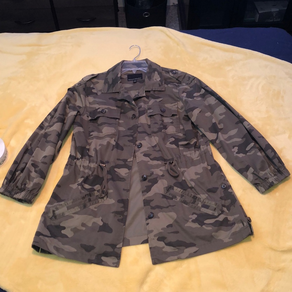 Banana Republic camo coat